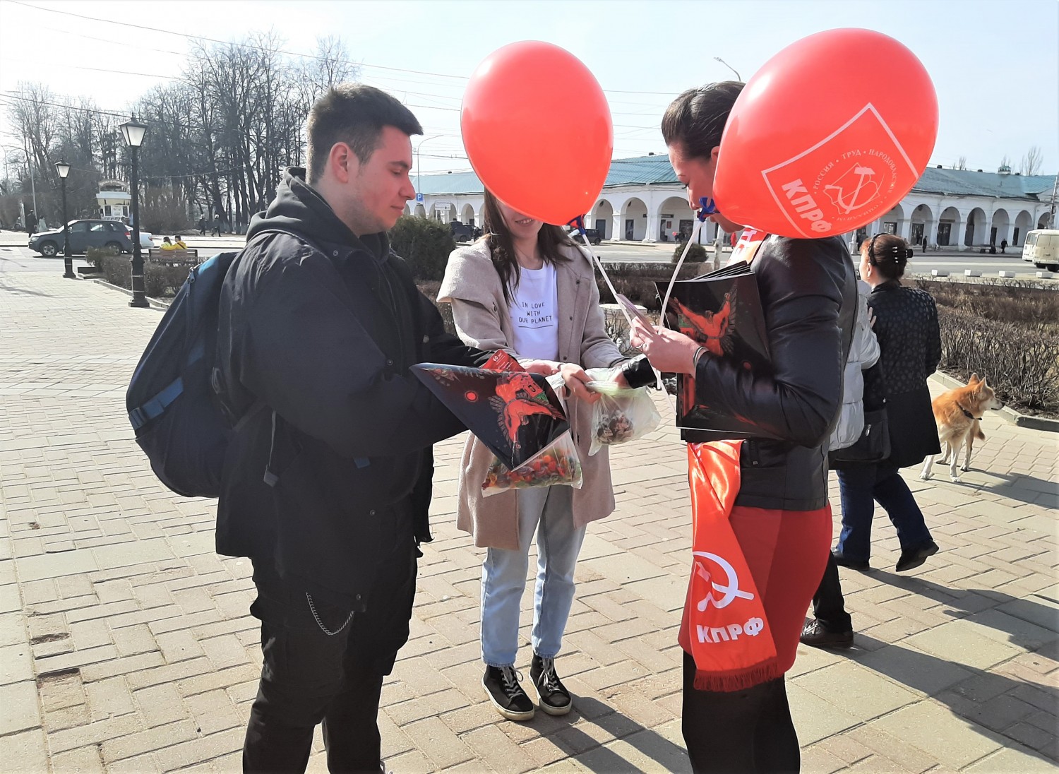 В ДЕНЬ КОСМОНАВТИКИ — НА УЛИЦЫ ГОРОДА | 13.04.2021 | Кострома - БезФормата