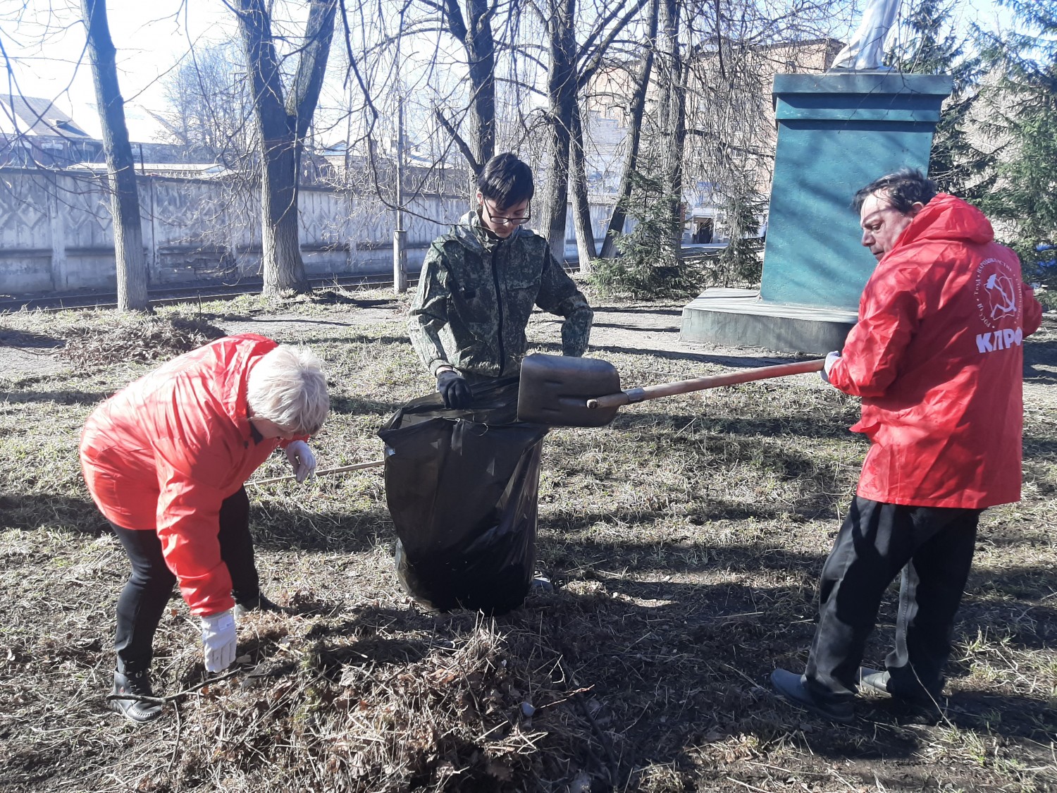 Субботник с лениным фото