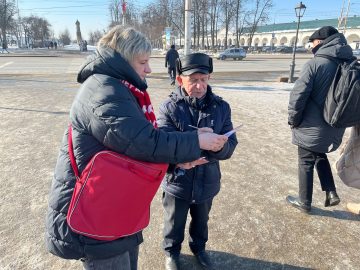 Костромские коммунисты продолжают проведение голосования в рамках народного референдума КПРФ - 2