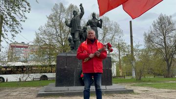 Костромские коммунисты отметили Первомай шествием и призывом к солидарности - 1